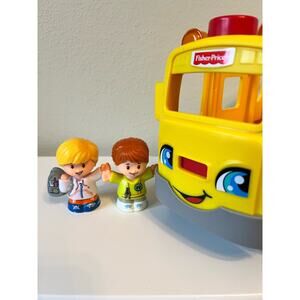 Fisher-Price Little People Musical School Bus With Lights Sounds & 2 Figures